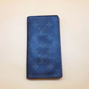 Authentic Louis Vuitton Monogram Wallet
